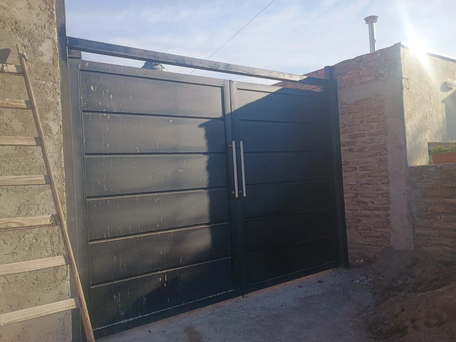 Portón de Chapa Lisa